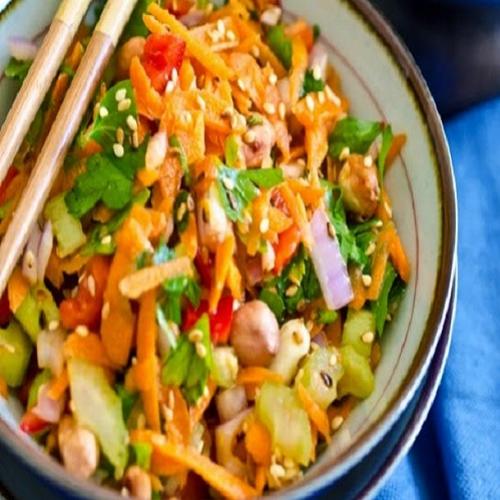 Receita de salada asiática fácil e deliciosa
