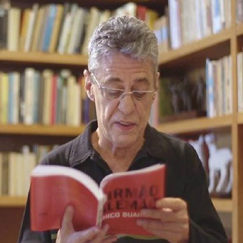 Chico Buarque lê trecho de seu livro 