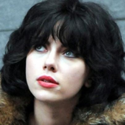 Under the Skin: Scarlett Johansson, uma alienígena sedutora e voraz.