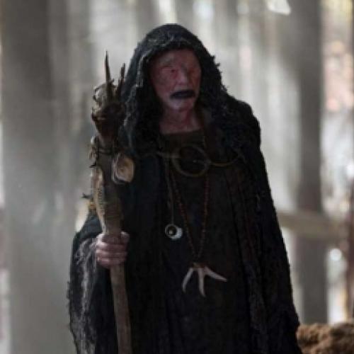 Vikings: Afinal, porque os personagens lambiam a mão do Vidente de Kat