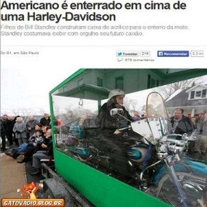  Americano é enterrado em cima de uma Harley-Davidson