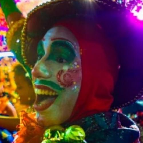 Espetáculos musicais, contos de Natal, corais, apresentações de dança,