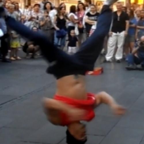 Esse cara manda muito no hip hop (dança de rua na Sérvia)
