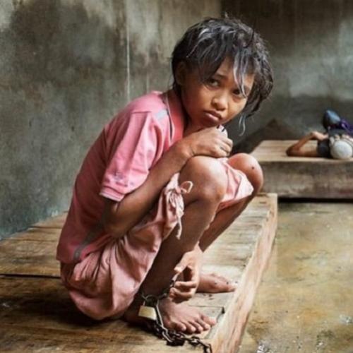 12 situações desesperadoras dos hospitais psiquiátricos da Indonésia