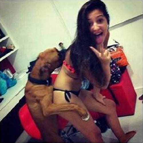 Oh verdadeiro cachorro safadão