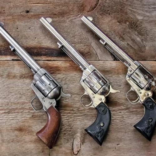 Conheça todas as armas usadas pelos cowboys do Velho Oeste