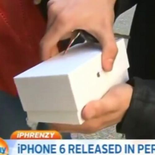 O primeiro iPhone 6 vendido no mundo caiu no chão assim que foi aberto