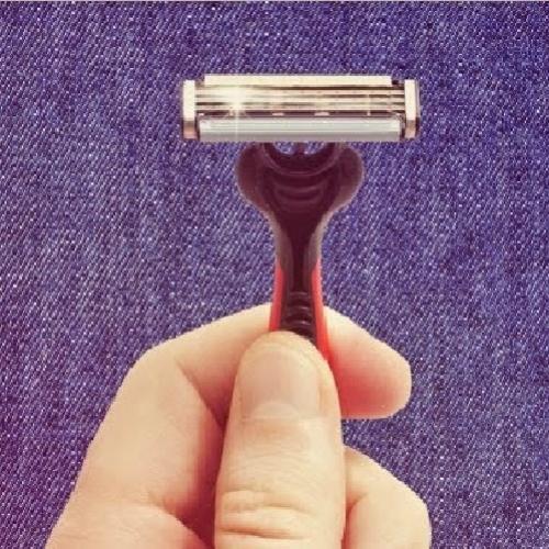 Como fazer seu barbeador durar mais em um truque muito simples.