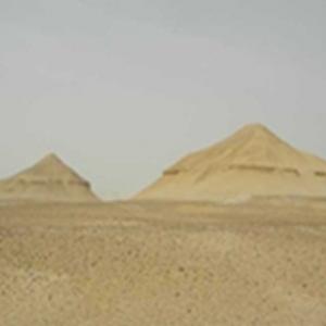 Deserto revela misteriosas pirâmides