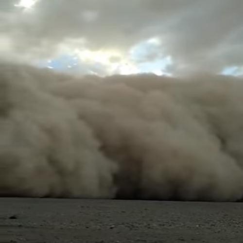 Como é ficar próximo de uma tempestade de areia?