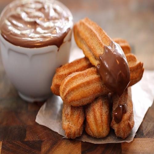 Bora Fazer Churros?