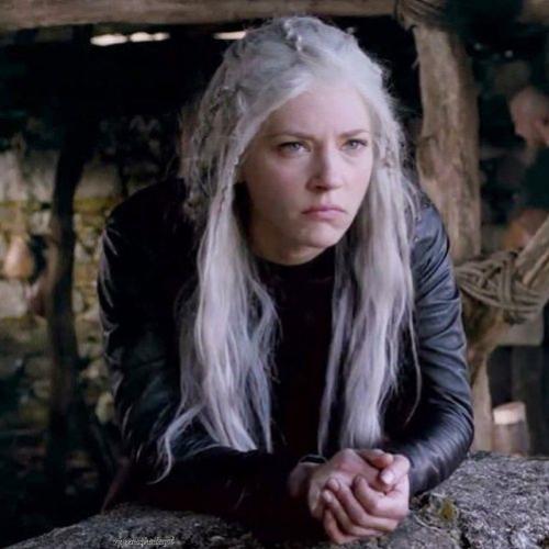Vikings: Entenda porque o cabelo de Lagertha mudou de cor repentinamen