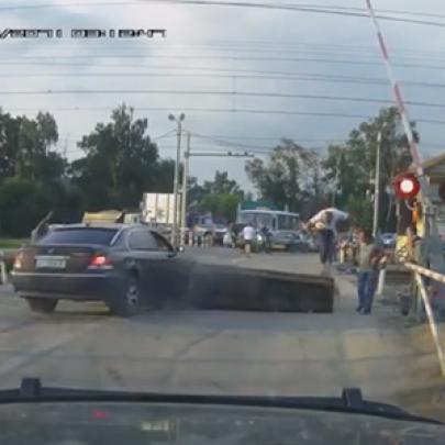 Vídeo mostra vários acidentes nas estradas russas