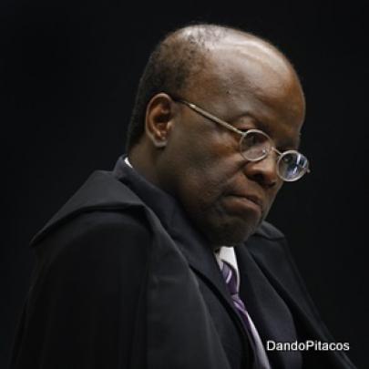 Ameaçado pela corrupção, Joaquim Barbosa deixa o STF