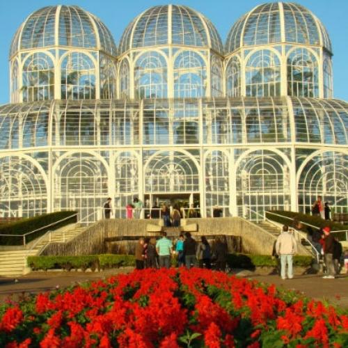 O Jardim Botânico de Curitiba é um pedaço da Europa no Brasil