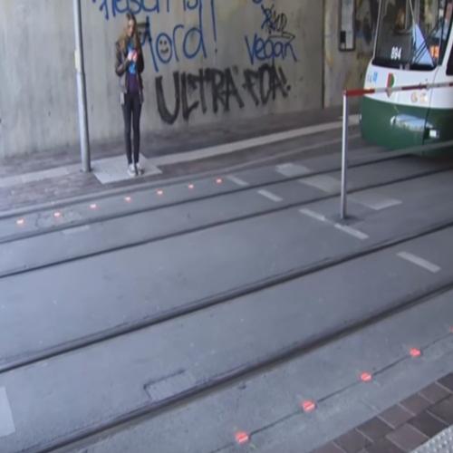 Cidade alemã implanta semáforo especial para os viciados em celular