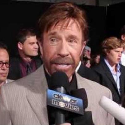 Chuck Norris fala qual é sua piada favorita sobre si mesmo