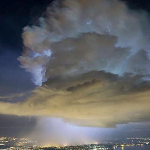 Nuvens estranhas sobre o CERN: Portais para outras dimensões estão sen