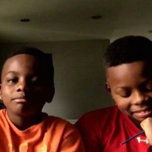 Dois meninos ajudam desabrigados a ter uma vida melhor 