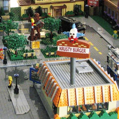 Springfield, a cidade dos Simpsons, feita em Lego
