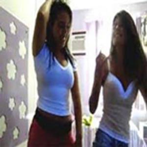 Dançando funk fail na web cam