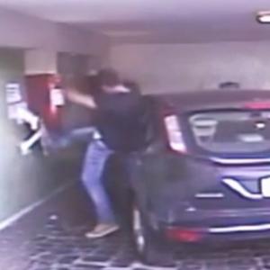 Advogado entra em motel com um homem e sai sem pagar conta