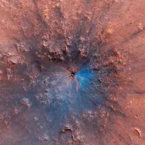 Um meteorito atingiu Marte e deixou o planeta vermelho preto e azul