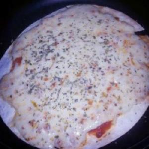 Pizza de frigideira, deliciosa e fácil de fazer...