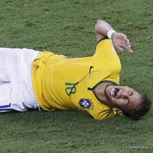 Neymar fratura terceira vértebra da coluna e está fora da Copa