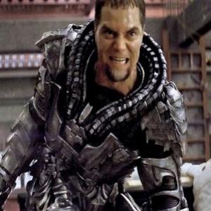 “Homem de Aço”: trailer mostra General Zod vs Superman