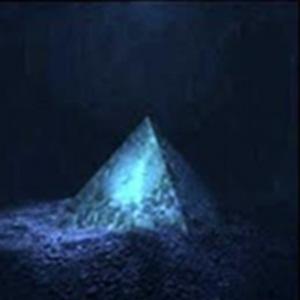 Pirâmides milenares são descobertas no Oceano Atlântico