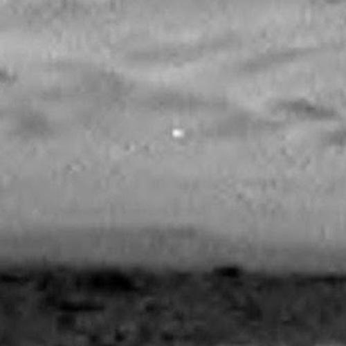 Será que o Curiosity capturou imagens de um OVNI? (com video)