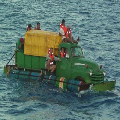 A engenhosidade dos refugiados de Cuba para sair da ilha ao longo dos 