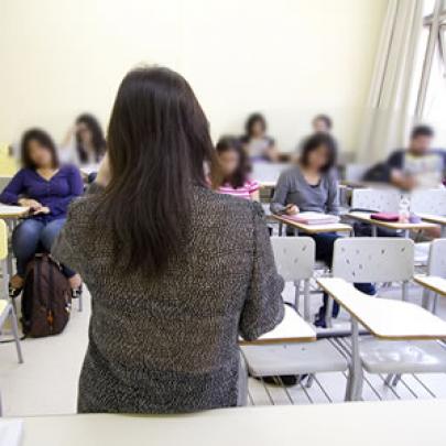 Escola comum não garante inclusão de portador de Down