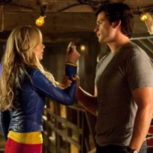 Smallville: Atriz diz que sentiu vontade de queimar roupas de personag