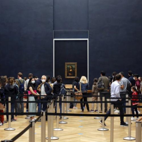 Um Louvre bem diferente depois da reabertura