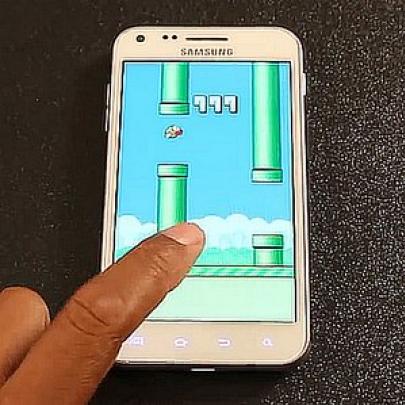 Maluco ensina jeito infalível de quebrar todos recordes no Flappy Bird