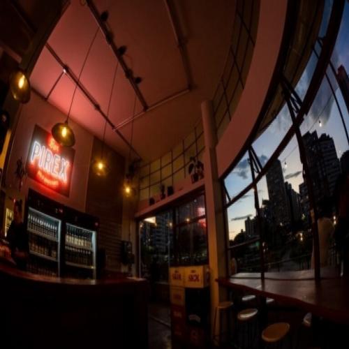 Bar Pirex celebra dois anos de história com convidados especiais 