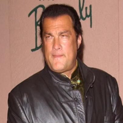 Steven Seagal pode se tornar governador do Arizona !