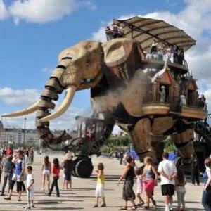 As incríveis máquinas gigantes da ilha Nantes