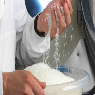 Britânicos criam máquina que reduz em 90% consumo de água