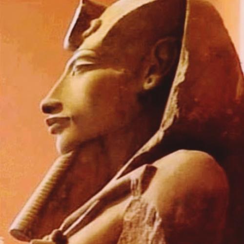 AQUENÁTON - Um Faraó EXTRATERRESTRE?