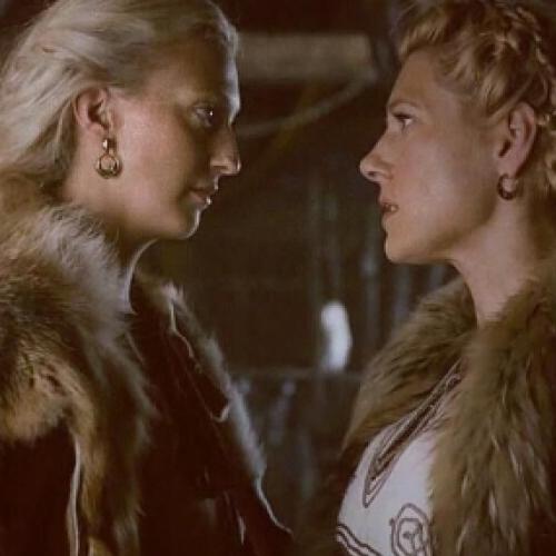 Atrizes de ‘Vikings’ se reencontram e publicam foto no Instagram