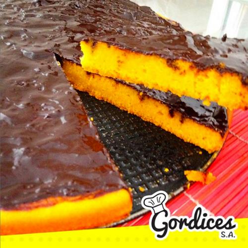 Bolo de Cenoura com Cobertura de Chocolate DIET