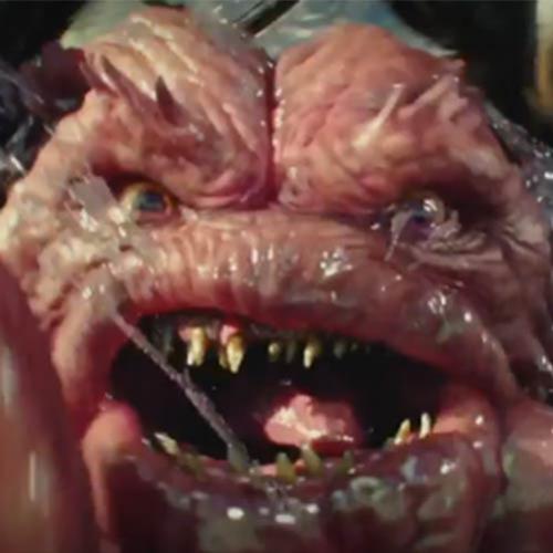 Destruidor e Crang invadindo NY em trailers de As Tartarugas Ninja: Fo