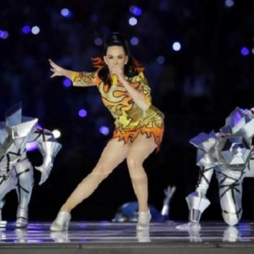Katy Perry no SuperBowl: cenários incríveis, Missy Elliot e Left Shark