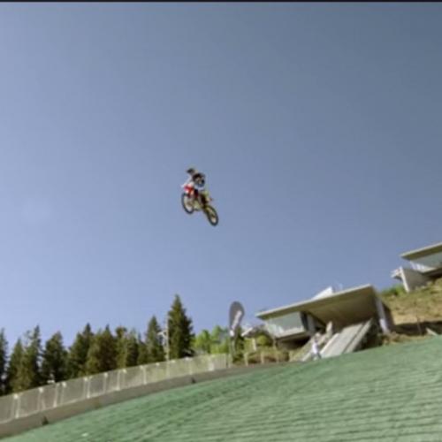 Olha o que esse maluco faz com uma moto no Utah Olympic Park