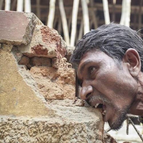 O homem que só come tijolos