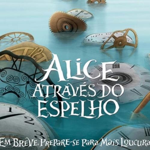 No novo filme Alice Através do Espelho, o Chapeleiro precisa de Alice.