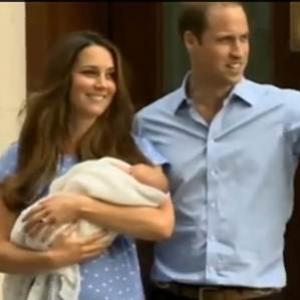 Bebê real George Alexander, Kate Middleton e Príncipe William em fotos